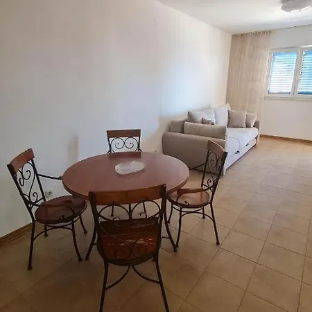 Irish Complex Budva