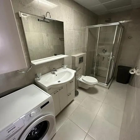 Irish Complex Apartman